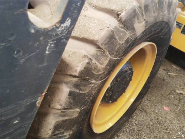 徐工XS223J單鋼輪壓路機(jī)