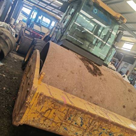 徐工XS223J单钢轮压路机