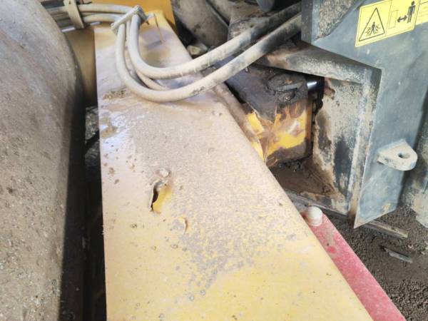 徐工XS223J單鋼輪壓路機(jī)