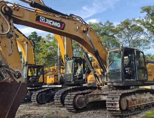 徐工XE380GK履带式挖掘机