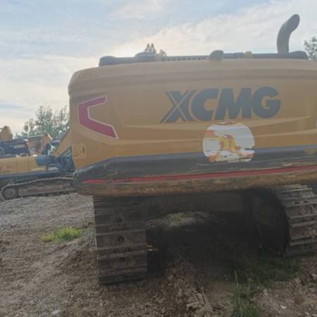 徐工XE380GK履带式挖掘机