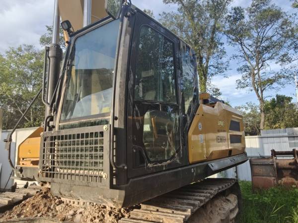 徐工XE380GK履帶式挖掘機(jī)