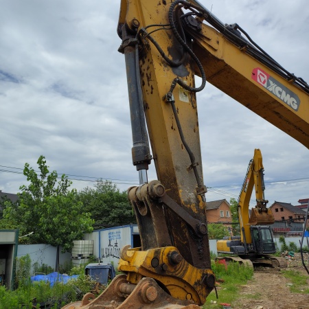 徐工XE200DA履带式挖掘机