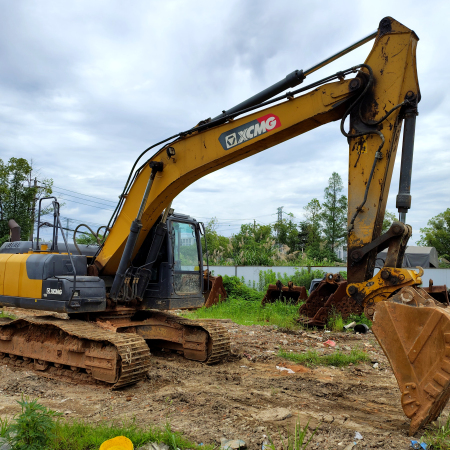 徐工XE200DA履带式挖掘机