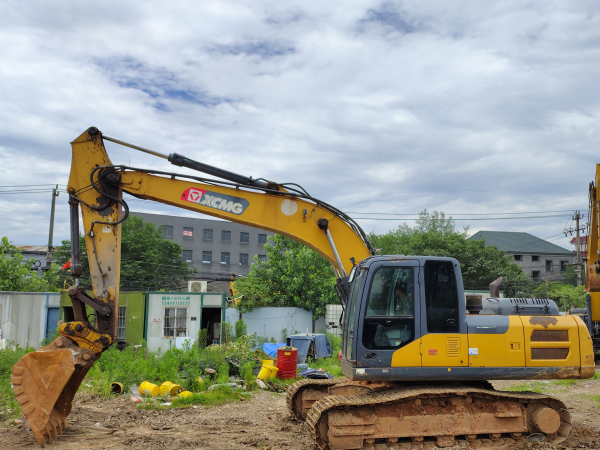 徐工XE200DA履帶式挖掘機(jī)