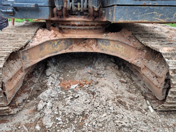 徐工XE200DA履帶式挖掘機(jī)