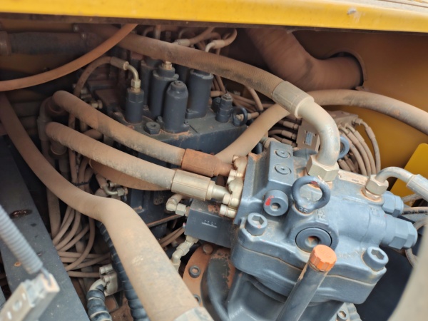 徐工XE200DA履帶式挖掘機(jī)