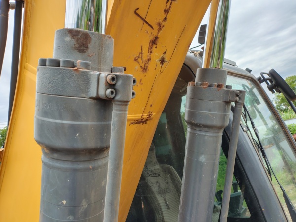 徐工XE200DA履帶式挖掘機(jī)