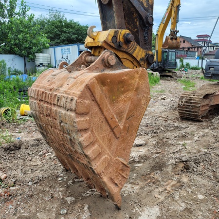 徐工XE200DA履带式挖掘机