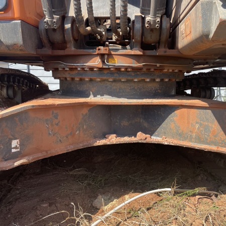 斗山DX380LC-9C履带式挖掘机