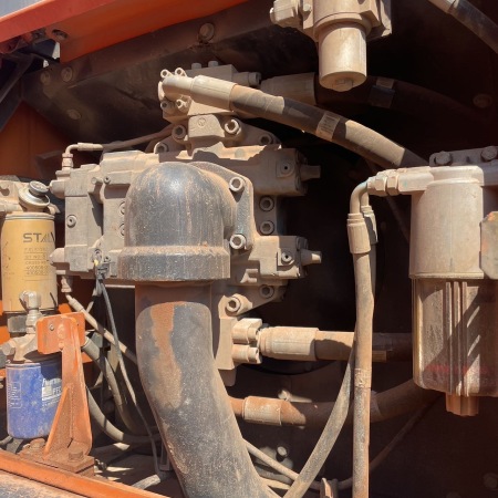 斗山DX380LC-9C履带式挖掘机