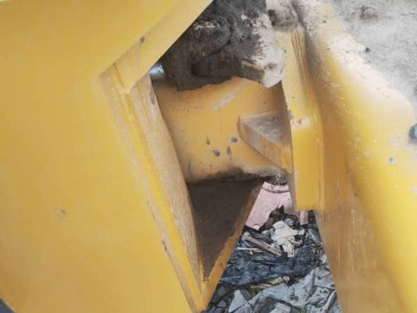 徐工XS223JE單鋼輪壓路機(jī)