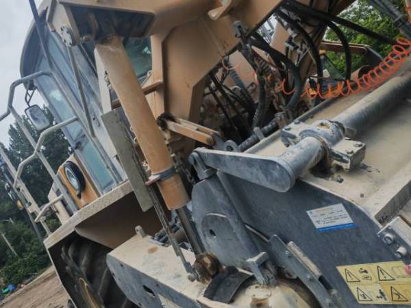 徐工XLZ2103S冷再生