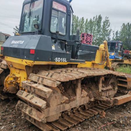 山推SD16L推土机