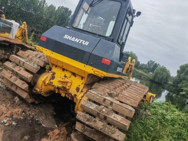 山推SD16TL推土機(jī)