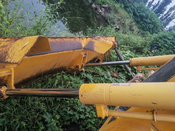 山推SD16TL推土機(jī)