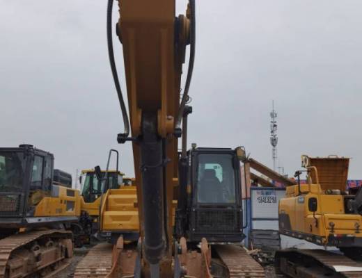 徐工XE245GH履带式挖掘机