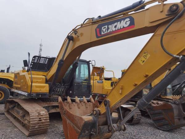 徐工XE245GH履帶式挖掘機(jī)