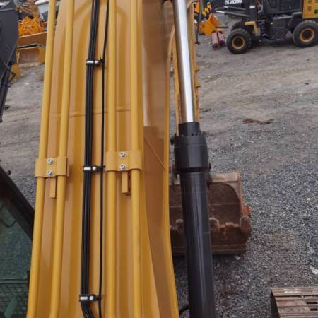 徐工XE245GH履带式挖掘机