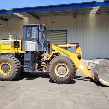 柳工CLG855N轮式装载机