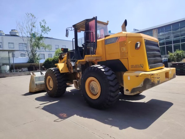 柳工CLG855N輪式裝載機(jī)