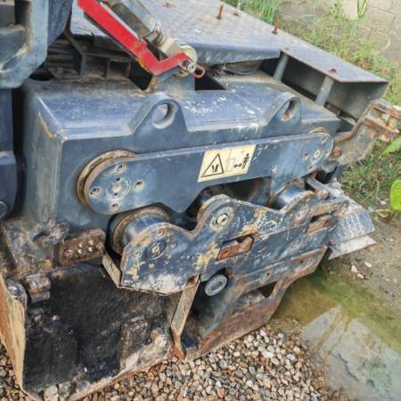 徐工RP1003T摊铺机