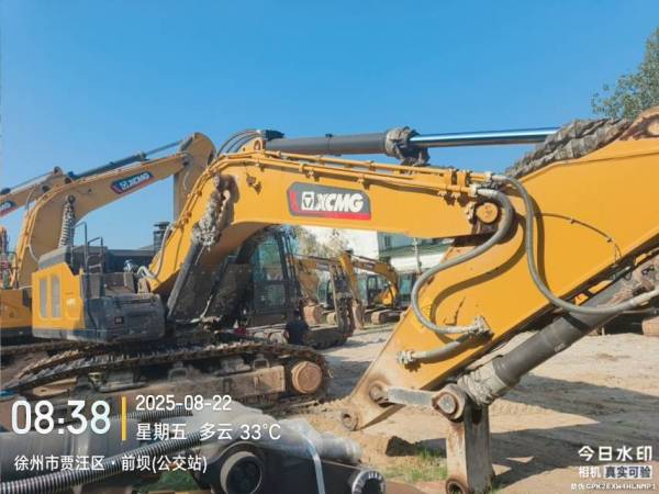 徐工XE750GK履帶式挖掘機