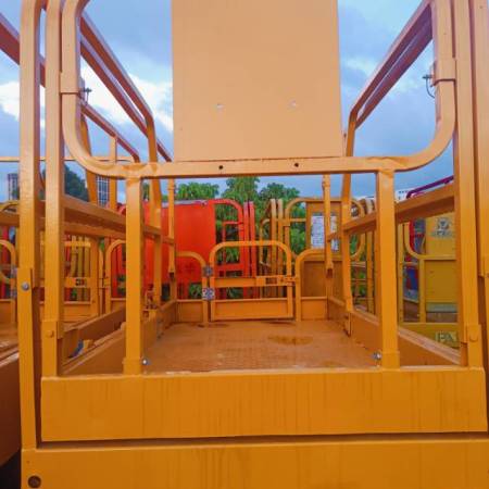 徐工XG1412HD剪叉式高空作业平台