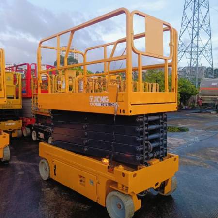 徐工XG1412HD剪叉式高空作业平台