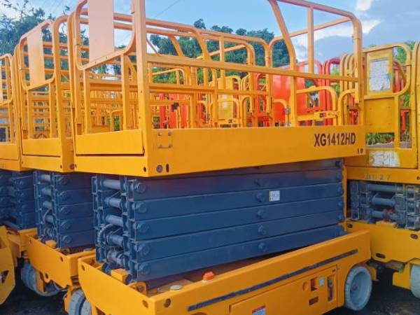 徐工XG1412HD剪叉式高空作業(yè)平臺