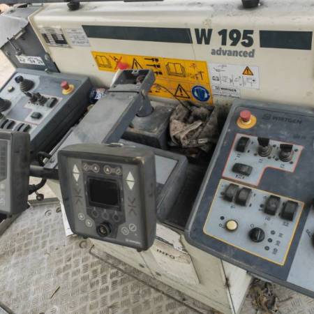 维特根W2000铣刨机