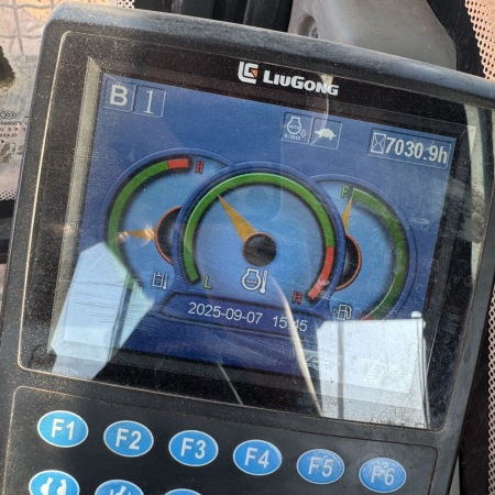 柳工CLG970E履带式挖掘机