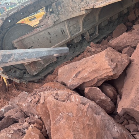 柳工CLG970E履带式挖掘机