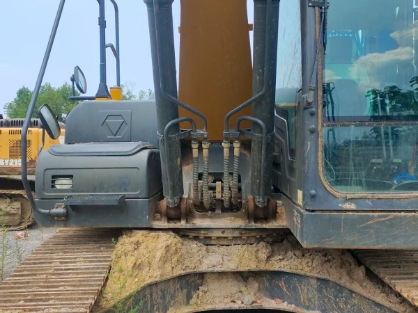 徐工XE200DA履帶式挖掘機(jī)