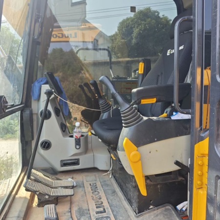 柳工CLG9075E履带式挖掘机