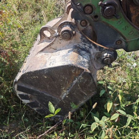 柳工CLG9075E履带式挖掘机