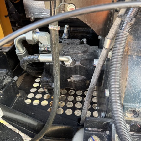 三一重工SY55U履带式挖掘机