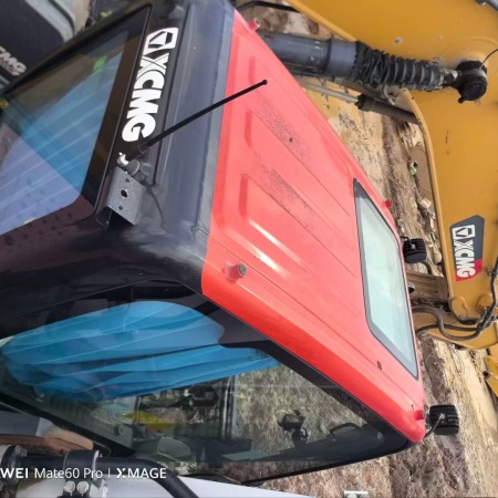 徐工XE380DK MAX履带式挖掘机