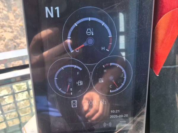 徐工XE380DK MAX履帶式挖掘機