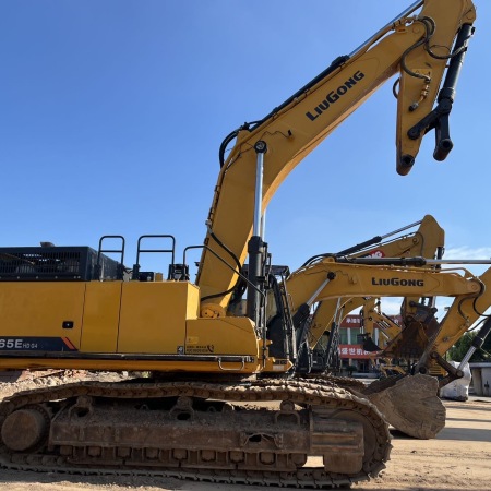 柳工CLG970E履带式挖掘机