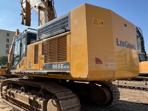 柳工CLG970E履帶式挖掘機(jī)