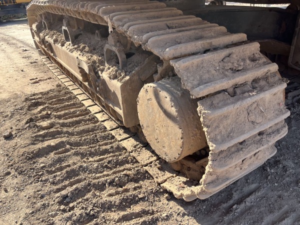 柳工CLG970E履帶式挖掘機(jī)