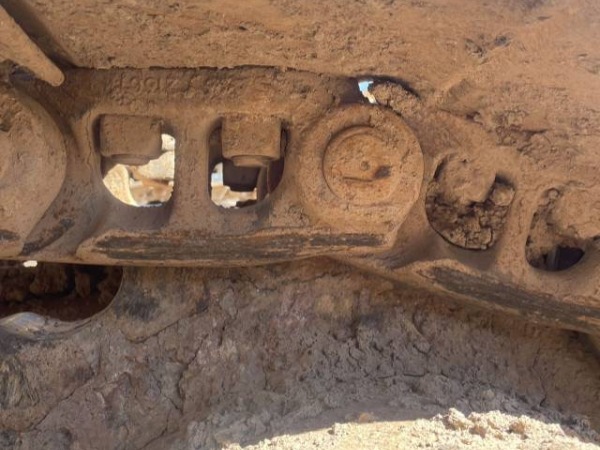 三一重工SY375履帶式挖掘機(jī)