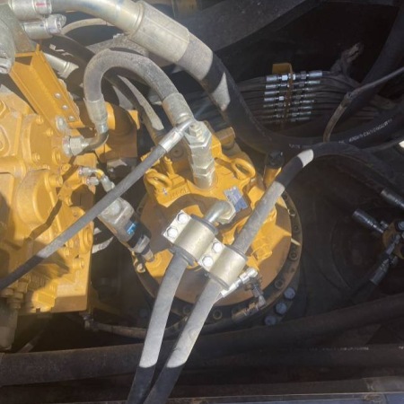 三一重工SY375履带式挖掘机