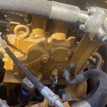 三一重工SY375履带式挖掘机