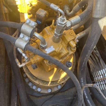 三一重工SY375履带式挖掘机