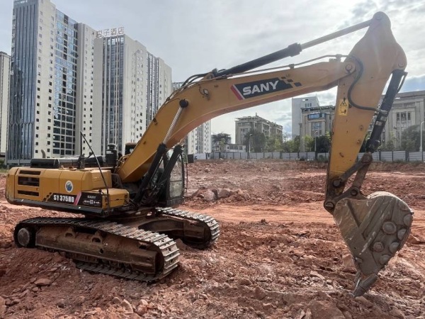 三一重工SY375H履帶式挖掘機