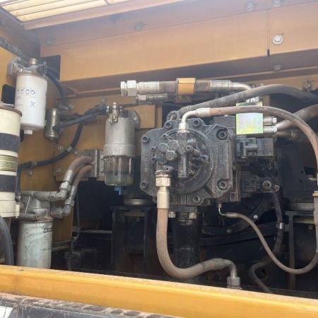 三一重工SY375H履带式挖掘机