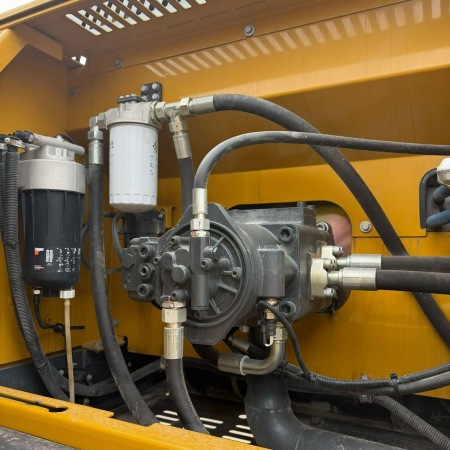 徐工XE380DK MAX履带式挖掘机