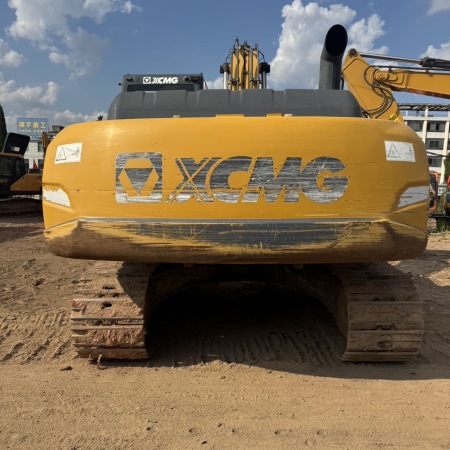 徐工XE200DA履带式挖掘机